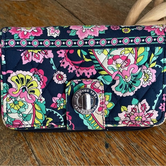 Vera Bradley, large wallet, pedal Paisley - Picture 3 of 11